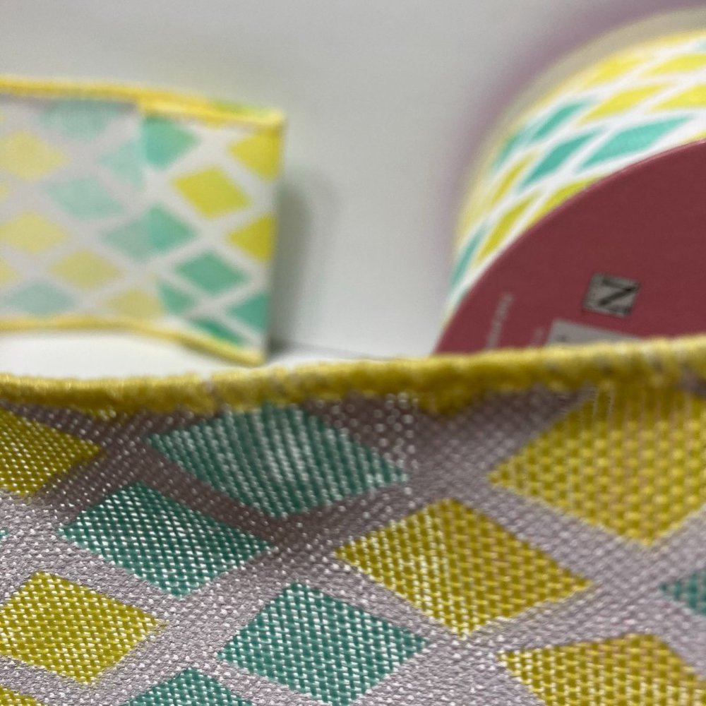 Wired Ribbon Spring Diamond 2.5" Yellow Green - Picture 7 of 13